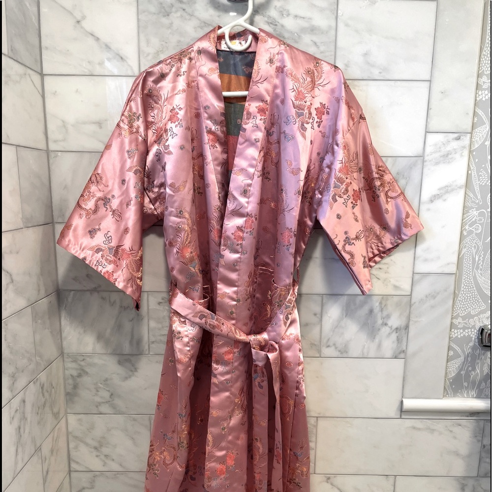 Jin Hon kimono robe